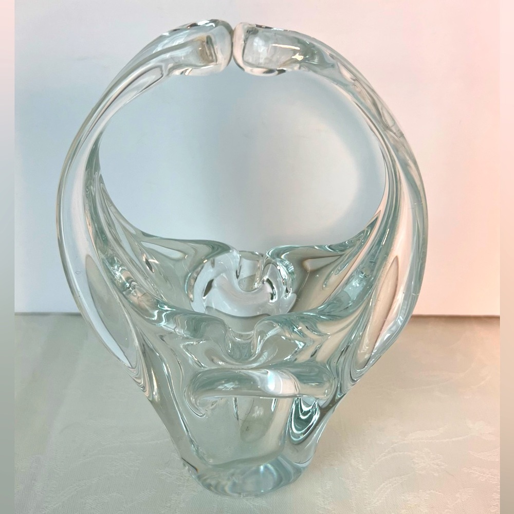 VTG Hand Blown Candy Dish w Handle in Clear Lead Crystal in a Smooth Finish
